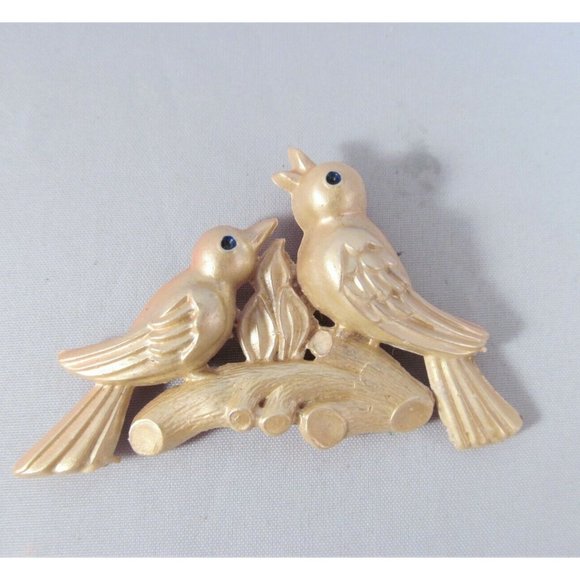 Vintage 1940 Celluloid tan figural 2 Birds on a branch with fire flame Brooch - Picture 8 of 9